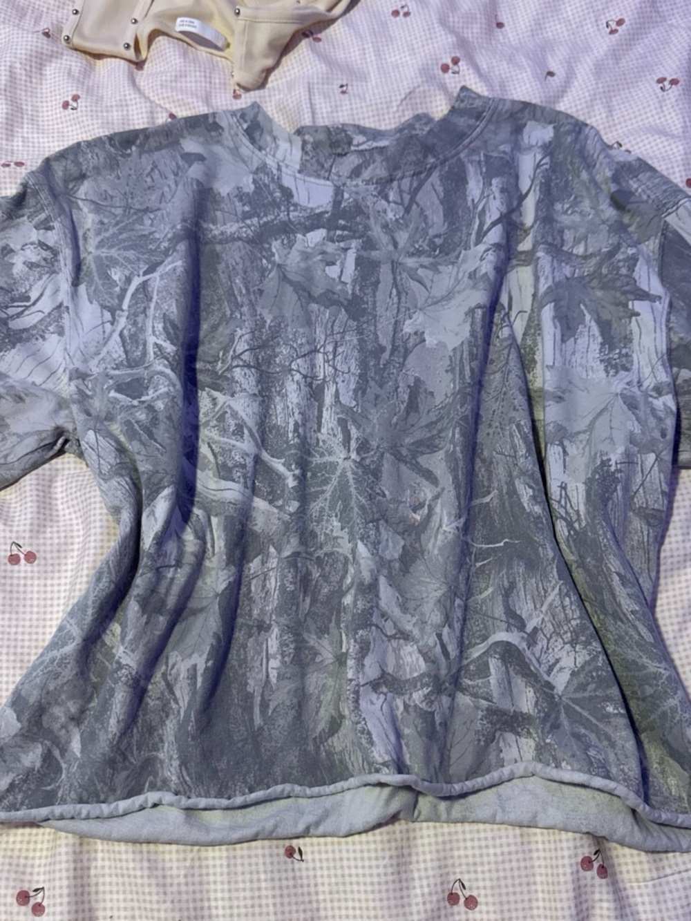 Holister camo shirt!!